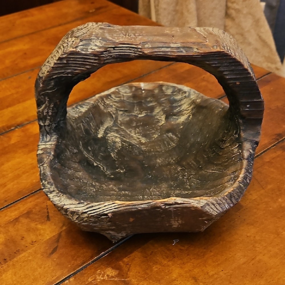 VINTAGE | WOOD CARVED BOWL